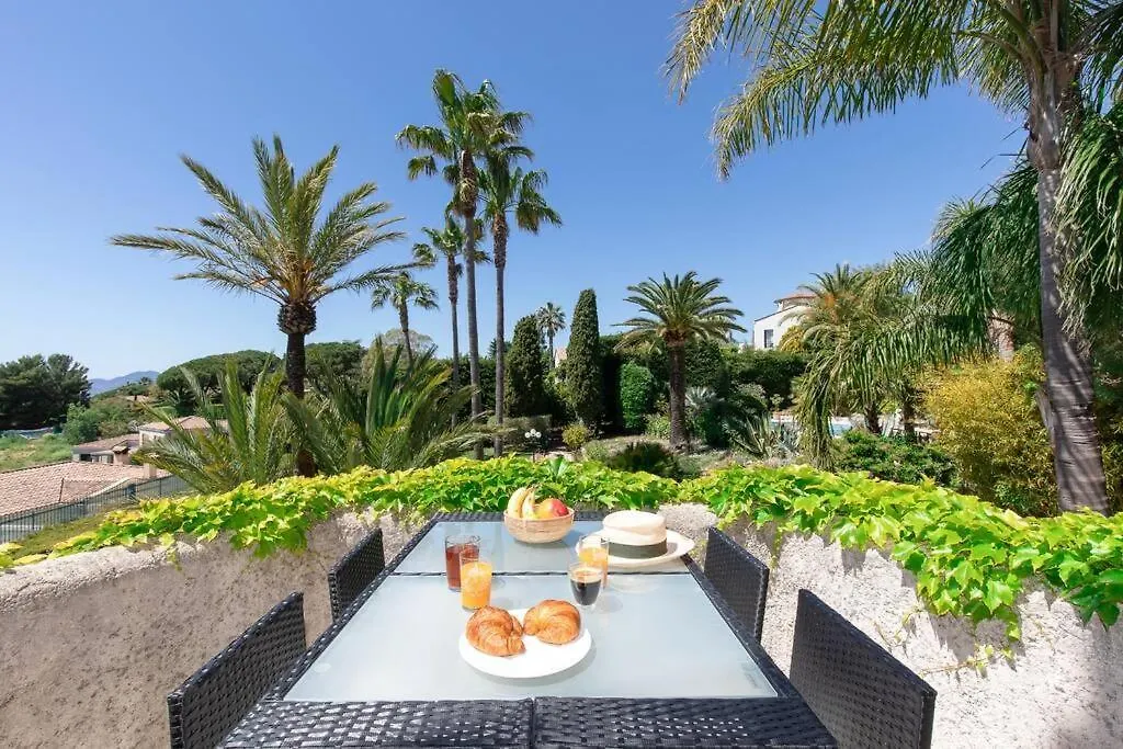Le Castel Rose Super Cannes, Face Aux Iles De Lerins Vallauris